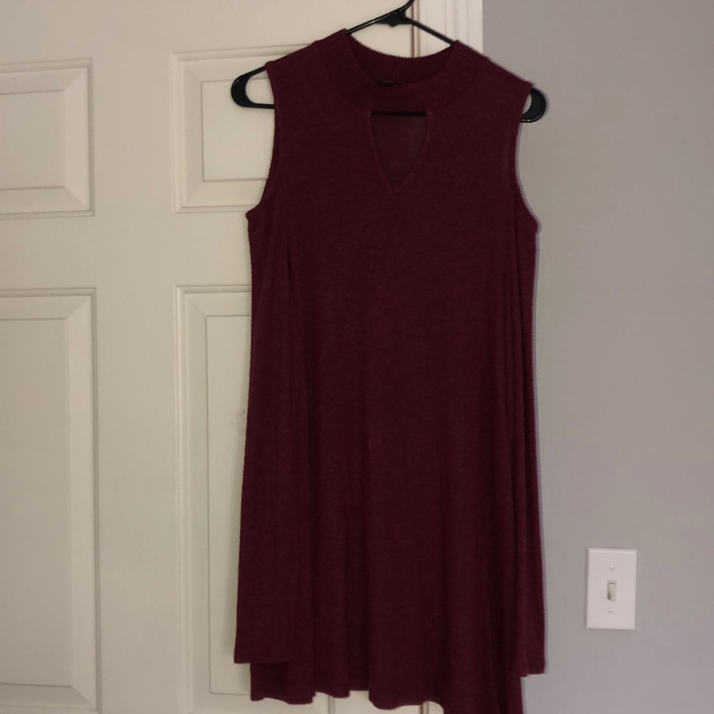 Long sleeve burgundy dress!